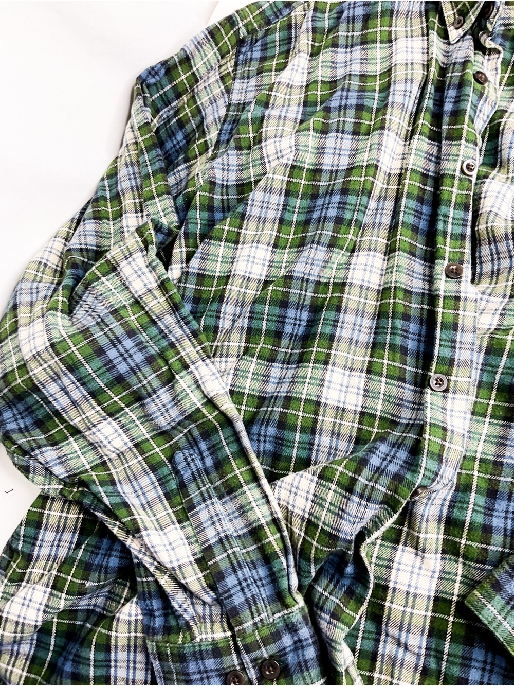 Vintage Eddie Bauer Green & Blue Soft Cotton Plaid Shirt - Picture 2 of 11